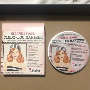 BRAND NEW theBalm Cindy-Lou Manizer Highlighter